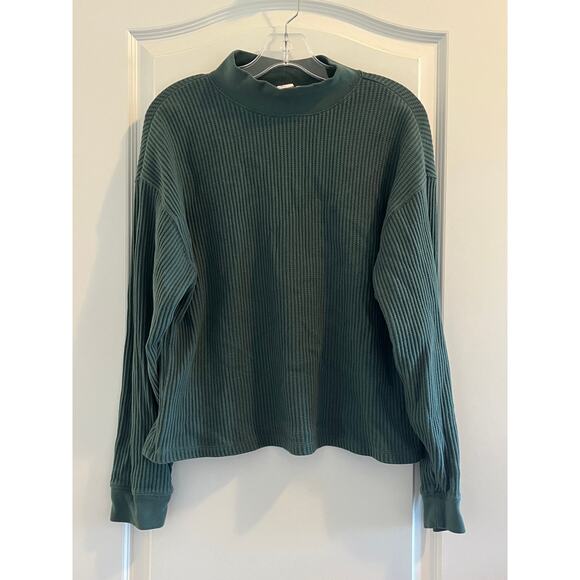 Gap Relaxed Waffle-Wedge Mockneck T-Shirt - Picture 2 of 8